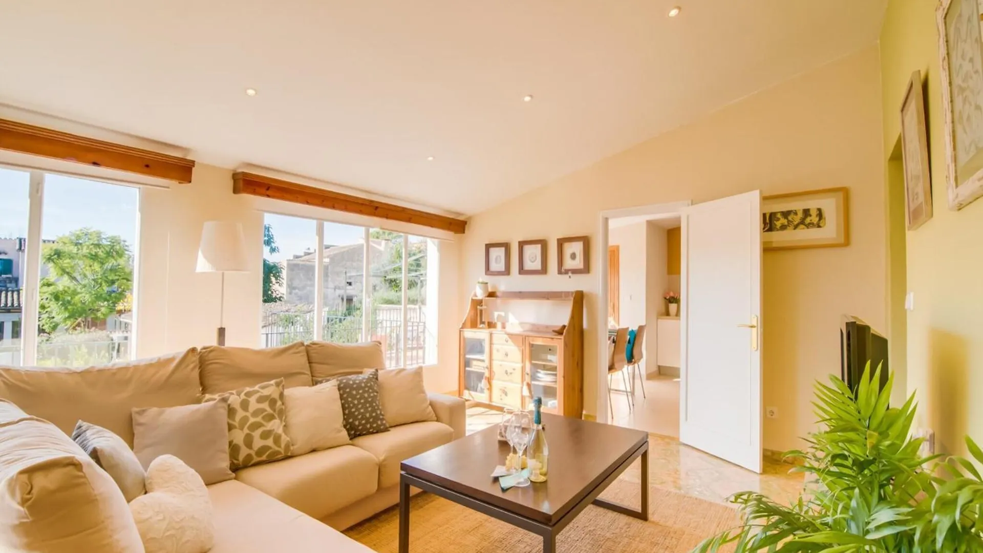 Picturesque Apartment In Binissalem